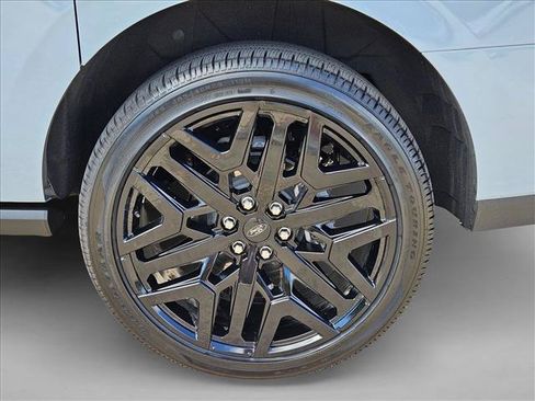 New 2026 Ford Expedition Max Platinum w/ Stealth Performance Package AWD/4WD image 10