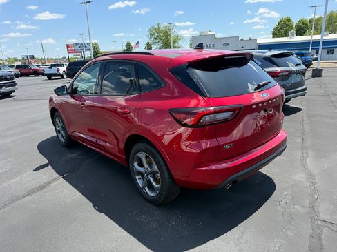 Used 2024 Ford Escape ST-Line w/ Tech Pack #1 AWD/4WD image 4