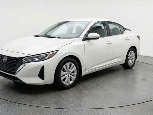 Used 2025 Nissan Sentra S FWD image 3