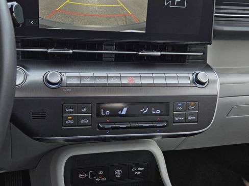 Used 2025 Hyundai Kona SEL image 21