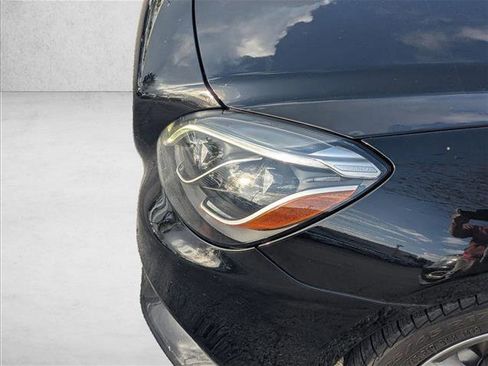 Used 2017 Mercedes-Benz SLC 300 image 17