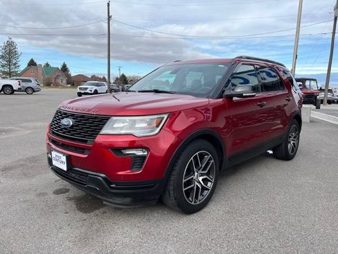 Used 2018 Ford Explorer Sport w/ Equipment Group 401A AWD/4WD image 3