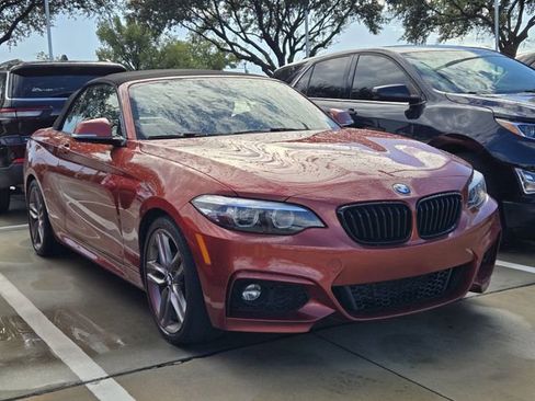 Used 2018 BMW 230i Convertible image 1