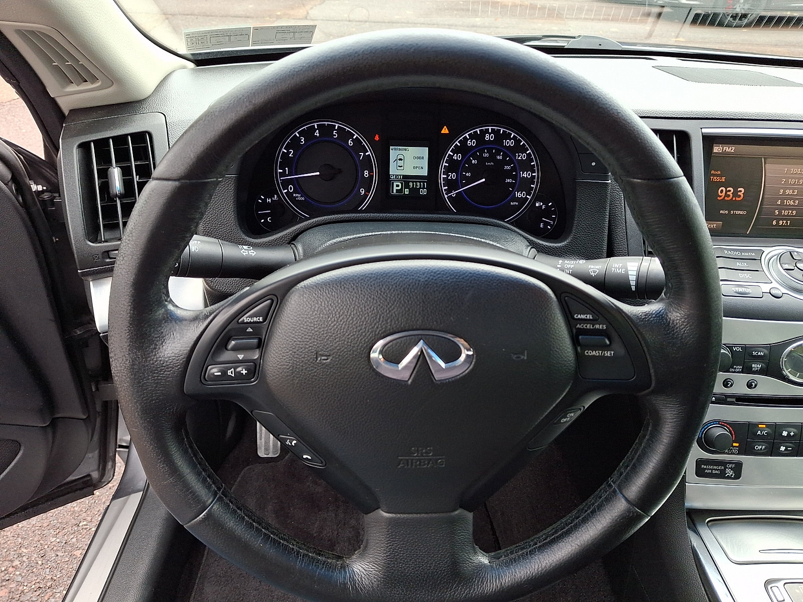 Used 2013 INFINITI G37 Convertible w/ Premium Pkg RWD image 19