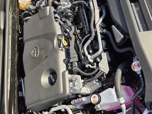 Used 2025 Toyota Camry XSE FWD image 27