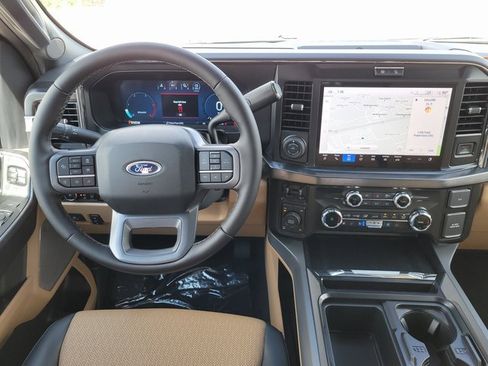 New 2026 Ford F250 Lariat w/ Lariat Premium Package image 8