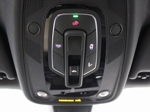 Used 2022 Audi A5 2.0T Premium image 38