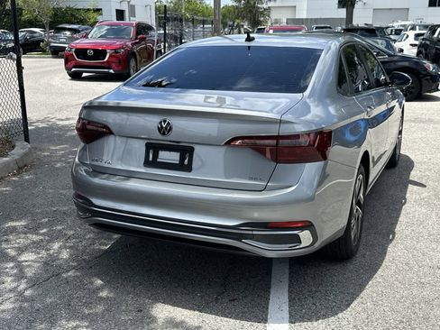 Used 2022 Volkswagen Jetta SEL FWD image 8