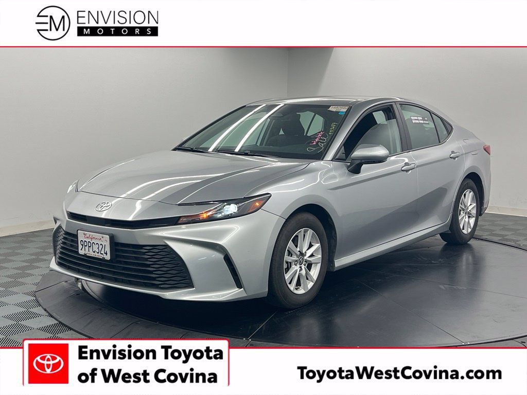 Used 2025 Toyota Camry LE w/ Convenience Package FWD image 1