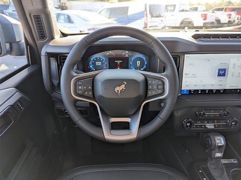 New 2025 Ford Bronco Badlands image 17