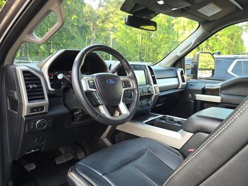 Used 2020 Ford F250 Lariat w/ Lariat Value Package AWD/4WD image 12
