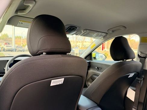 New 2026 Hyundai Kona SE image 28