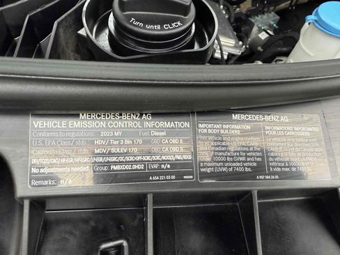 Used 2023 Mercedes-Benz Sprinter 2500 image 78