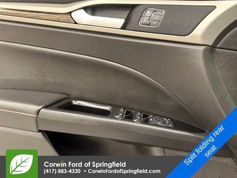 Used 2016 Ford Fusion SE w/ Equipment Group 202A image 31