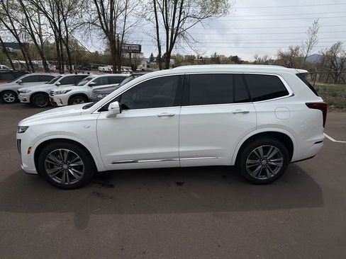Used 2021 Cadillac XT6 Premium Luxury image 4