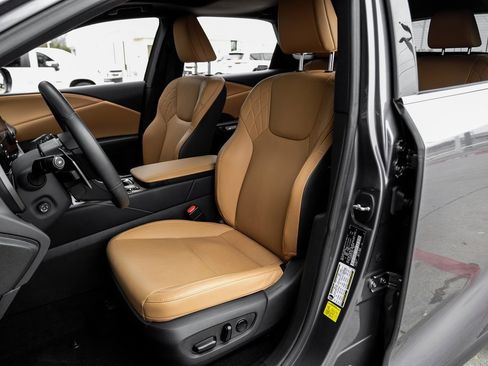 Used 2023 Lexus RX 350 Premium image 8