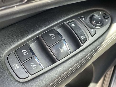 Used 2019 INFINITI QX60 Luxe w/ Essential Package image 18