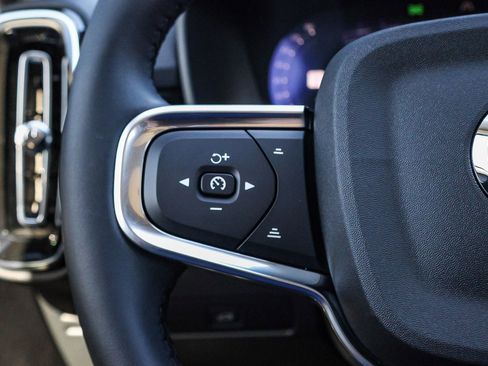 New 2026 Volvo XC40 B5 Core image 39