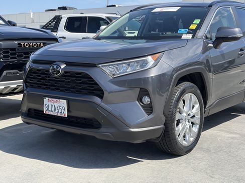 Certified 2019 Toyota RAV4 XLE Premium w/ Carpet Mat Package FWD image 7