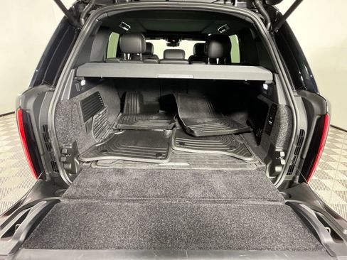Certified 2025 Land Rover Range Rover SE AWD/4WD image 27