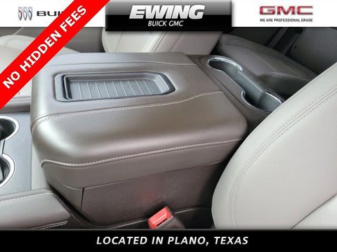 Used 2023 Chevrolet Tahoe Z71 w/ Luxury Package image 8