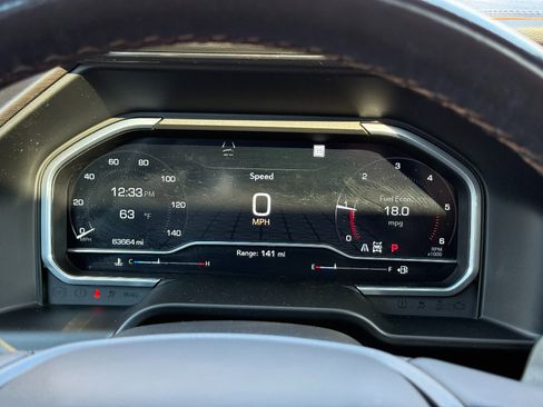 Used 2022 GMC Sierra 1500 AT4 w/ AT4 Premium Package image 3