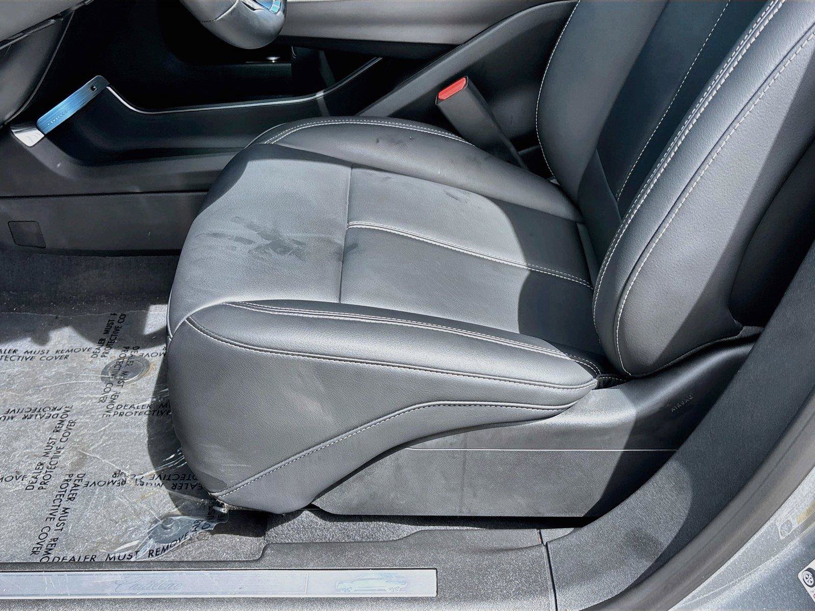 Used 2024 Cadillac Lyriq Tech RWD image 19