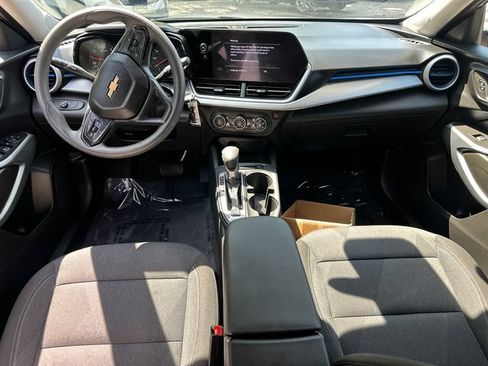 Used 2024 Chevrolet Trax LS w/ Driver Confidence Package FWD image 19