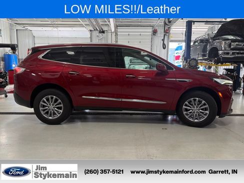 Used 2023 Buick Enclave Essence FWD image 14