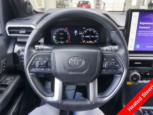 Certified 2025 Toyota 4Runner Limited AWD/4WD image 3