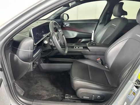 Used 2023 Hyundai Ioniq 6 SEL image 11