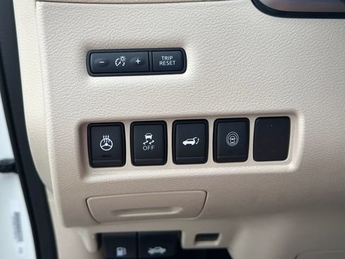 Used 2020 Nissan Murano Platinum FWD image 34