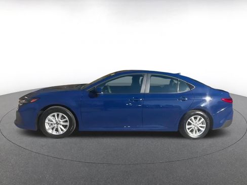 Used 2025 Toyota Camry LE image 8
