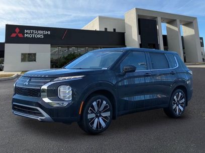 New 2025 Mitsubishi Outlander SE