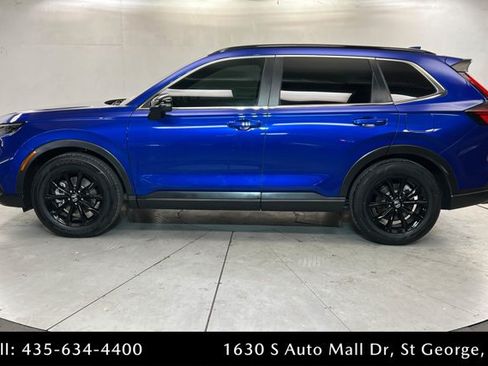 Used 2025 Honda CR-V Sport image 2