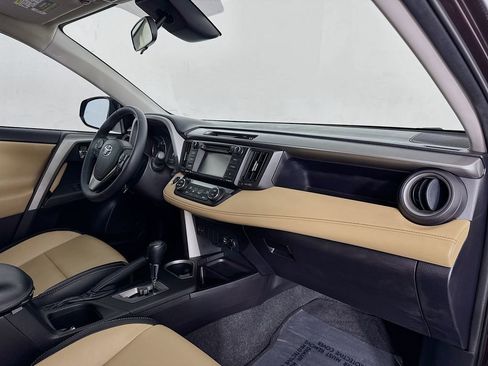 Used 2018 Toyota RAV4 XLE image 32