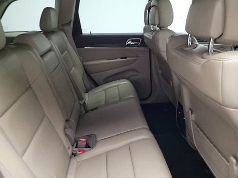 Used 2018 Jeep Grand Cherokee Limited w/ Trailer Tow Group IV image 19