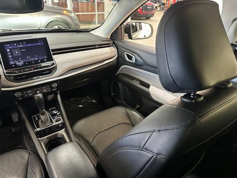 Certified 2022 Jeep Compass Latitude w/ Sun and Sound Group image 15