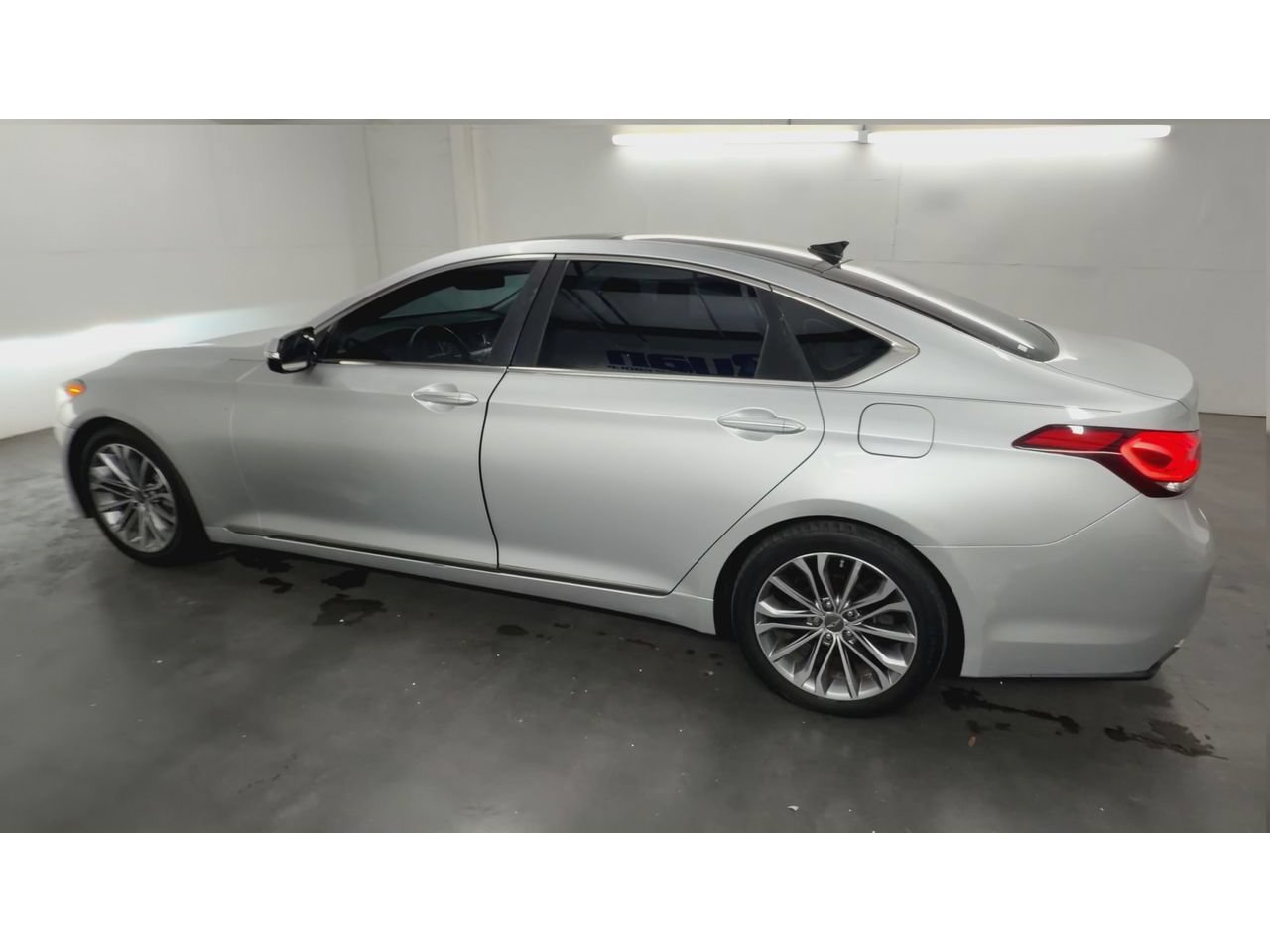 Used 2016 Hyundai Genesis 3.8 w/ Option Group 02 AWD/4WD image 6