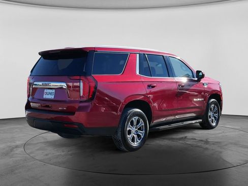 Used 2023 GMC Yukon SLE AWD/4WD image 9