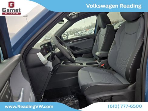 New 2026 Volkswagen Tiguan SE R-Line image 12