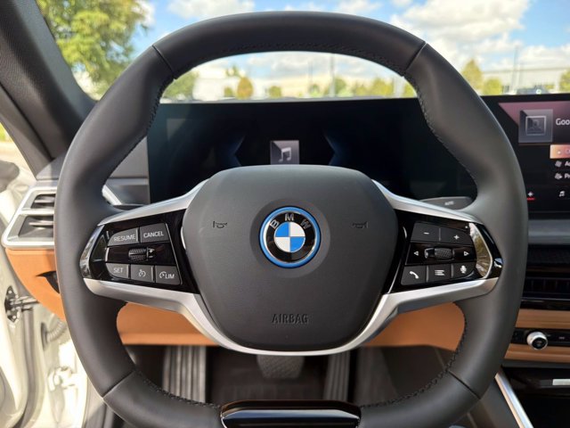 Used 2026 BMW i4 xDrive40i AWD/4WD image 25