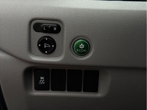 Used 2017 Honda Pilot EX-L image 19