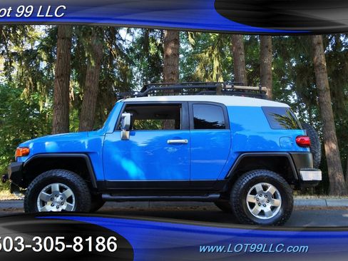 Used 2007 Toyota FJ Cruiser 4WD image 1