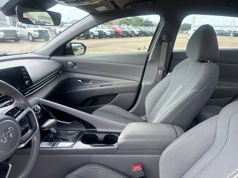 Used 2021 Hyundai Elantra SEL w/ Convenience Package FWD image 38