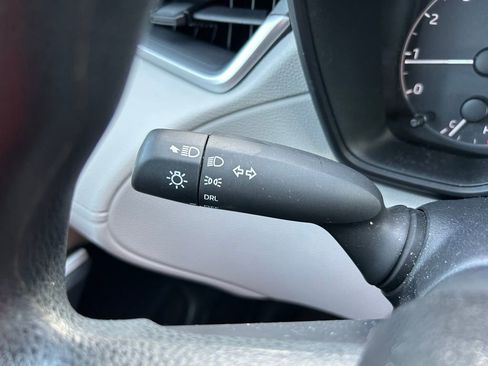 Certified 2024 Toyota Corolla Cross L image 21