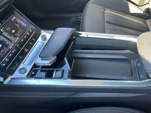Used 2024 Audi Q8 e-tron Premium Plus w/ Premium Plus Package AWD/4WD image 23