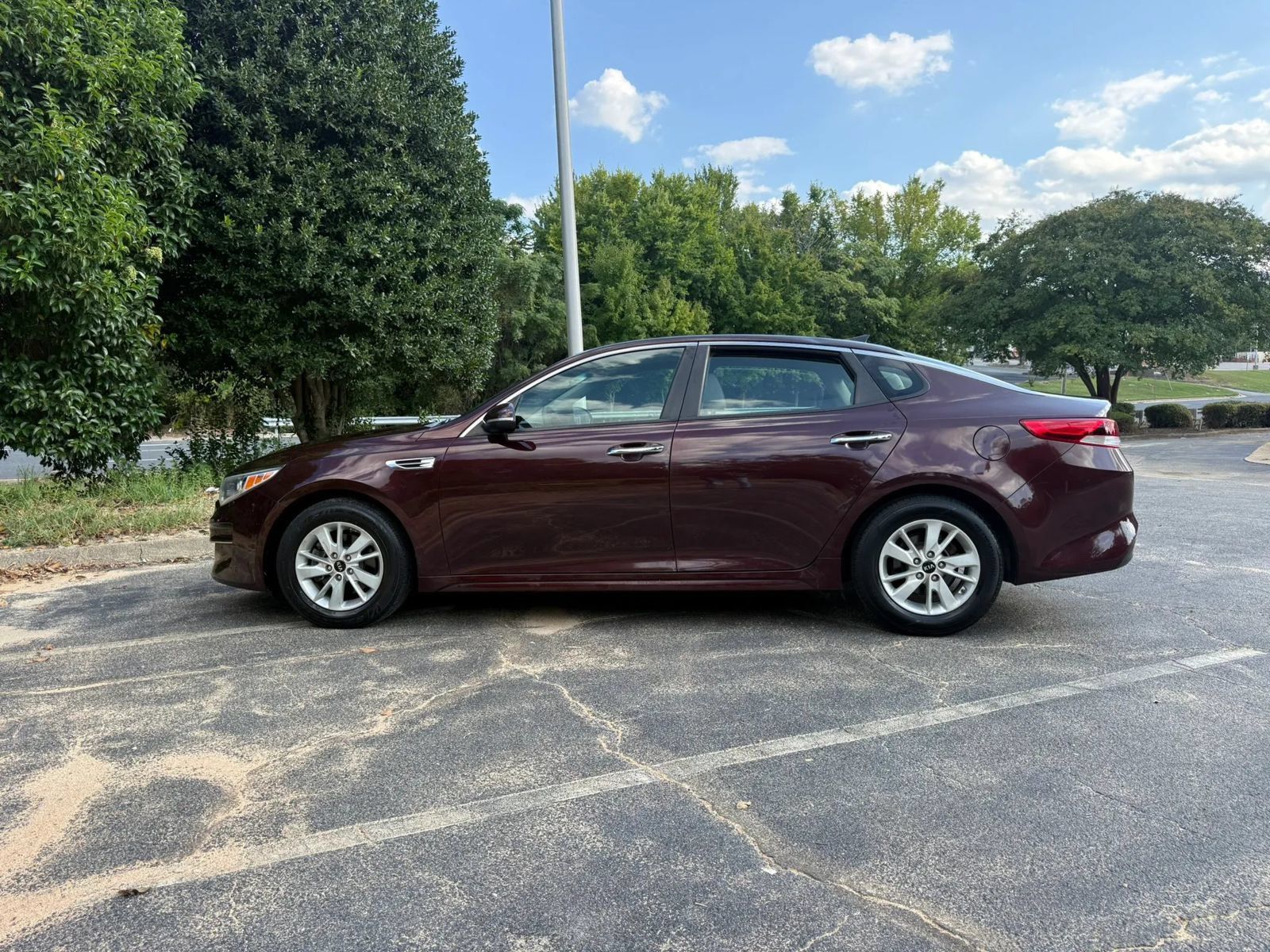 Used 2016 Kia Optima LX FWD image 5