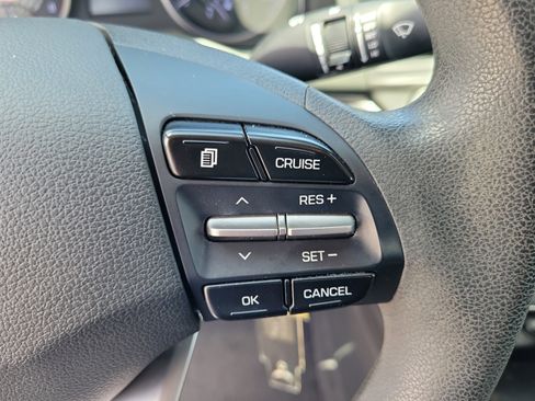 Used 2020 Hyundai Elantra SEL w/ Cargo Package (C1) FWD image 17