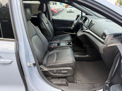 Used 2025 Honda Odyssey Sport-L image 15